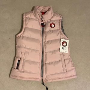 LIKE NWOT, Canada weather gear SUPER TRIPLE GOOSE